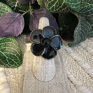 Adjustable Flower Ring Black with Gold Accent